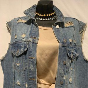 NEW Veveret Ladies Maxi SleeveLess Jean Jacket